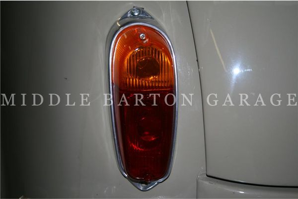 TAIL LIGHT COMPLETE LH 600D MULTIPLA